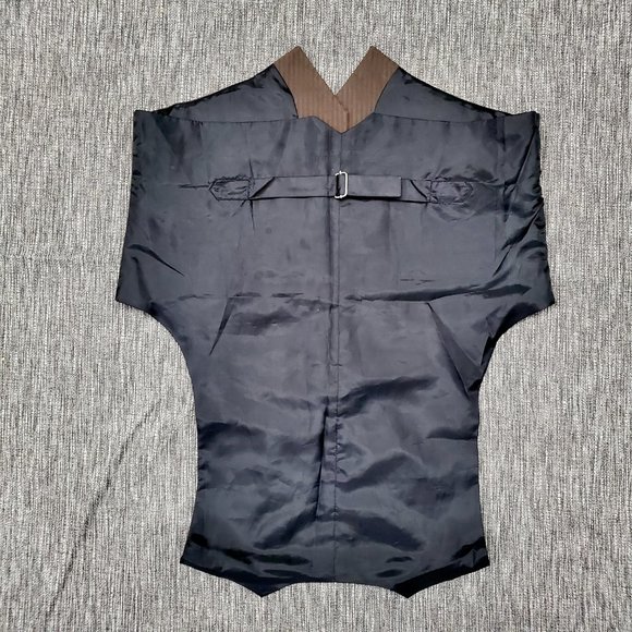 Frontier Classics Vest - Picture 3 of 4